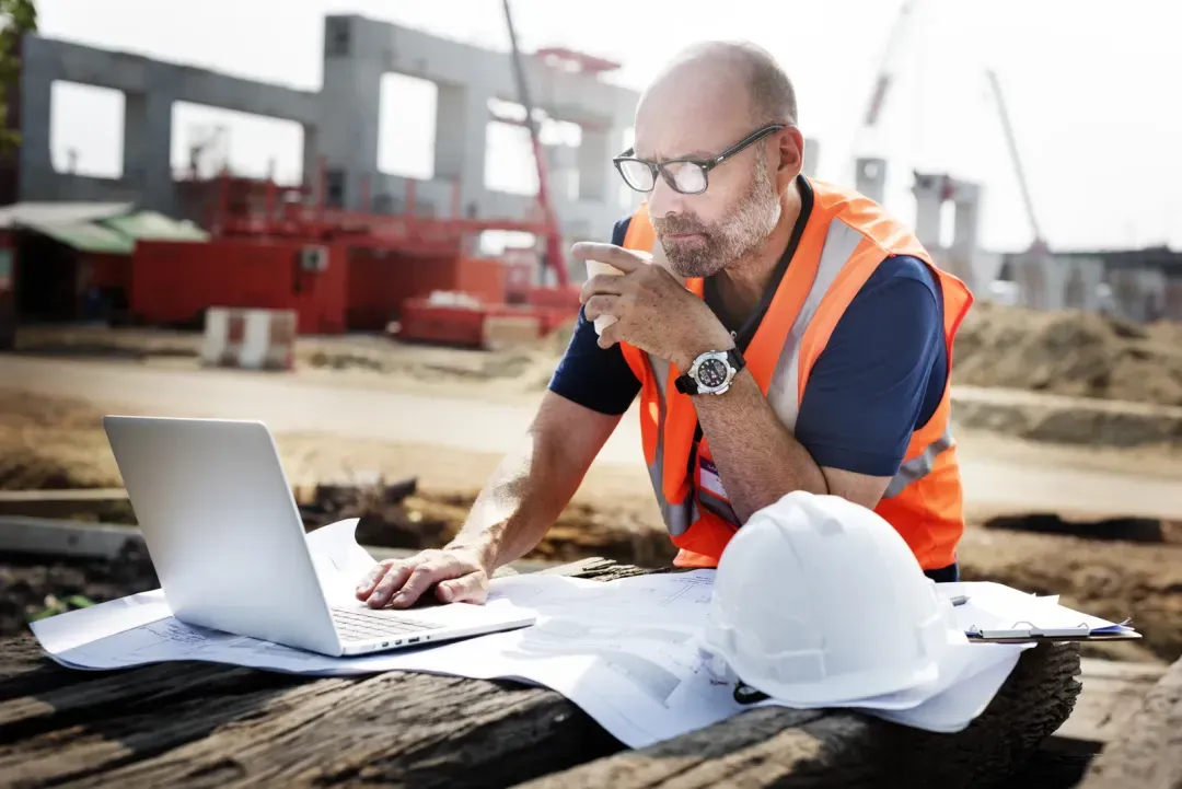 general contractor project management software dashboard for builders